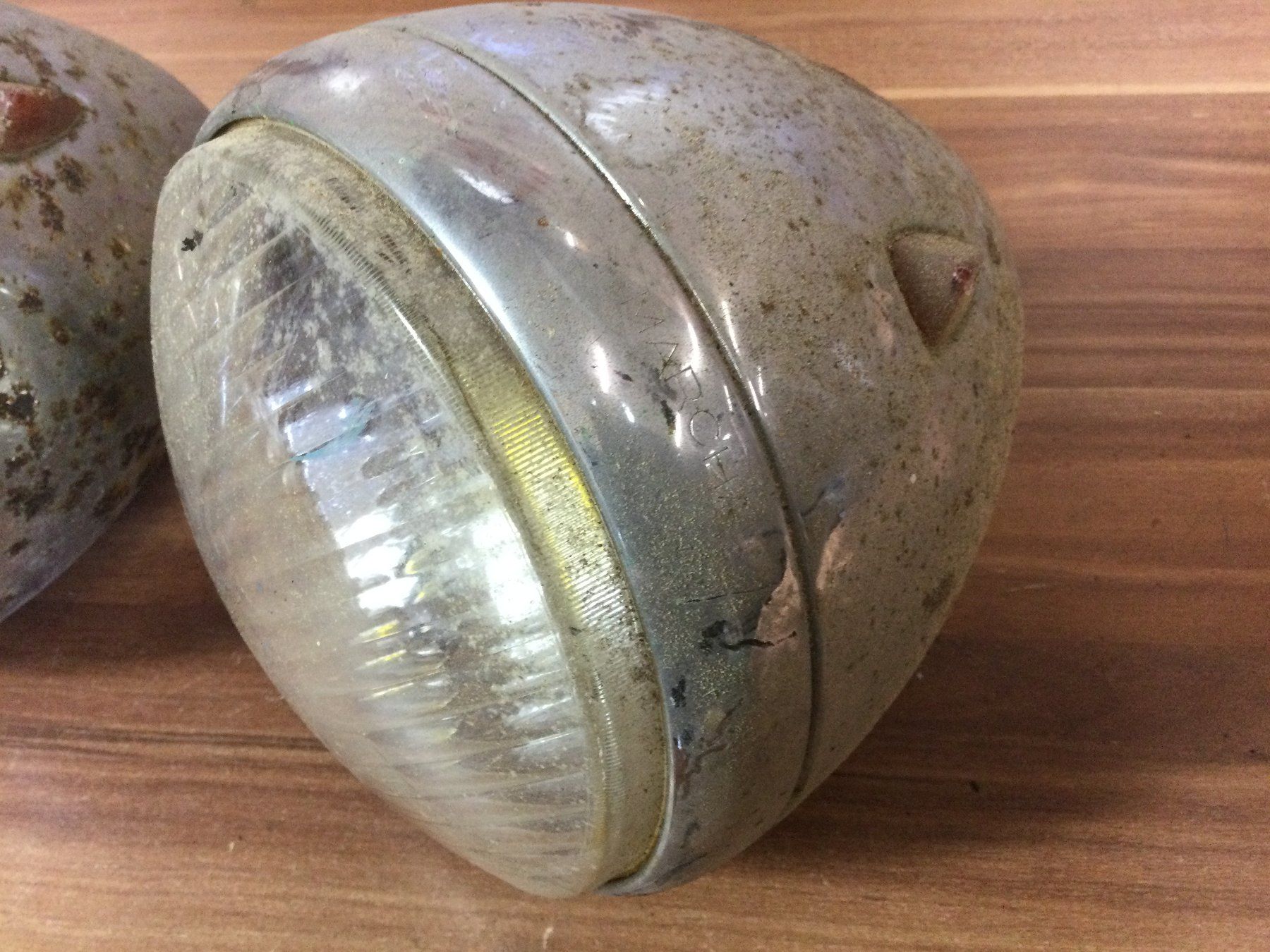 Attrezzi da lavoro: Gebrauchte rostige Marchal Auto Lampen – Usato da Wangen SZ venduto da kuriosum12 1