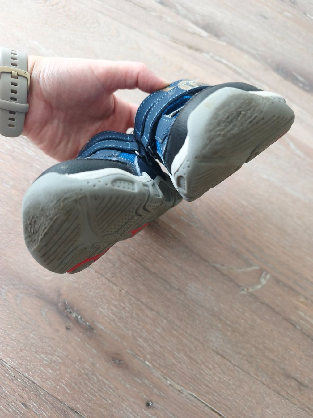 Schuhe für Jungen: Kindersneaker Dino Gr. 27 – Gebraucht aus Niederwangen BE von Alexma.90 2