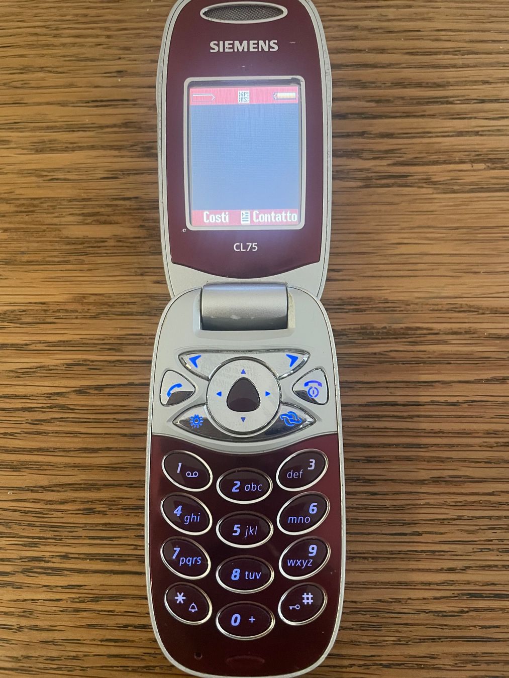 Siemens Handys / Smartphones: Handy - Siemens CL75 – Gebraucht aus Minusio von Pink222