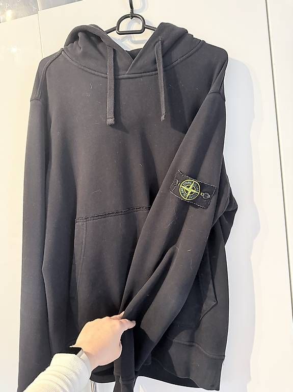 Maglioni & Felpe: Stone Island Hoodie – Usato da Langenthal venduto da AliceAmmann