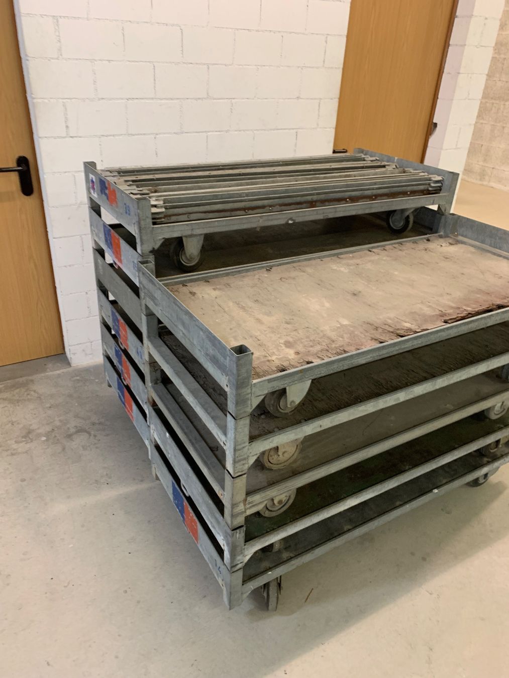 Contenitori edile: CC Wagen, Blumenwagen, Gärtnereiwagen – Usato da Flaach venduto da Rosatipi 4
