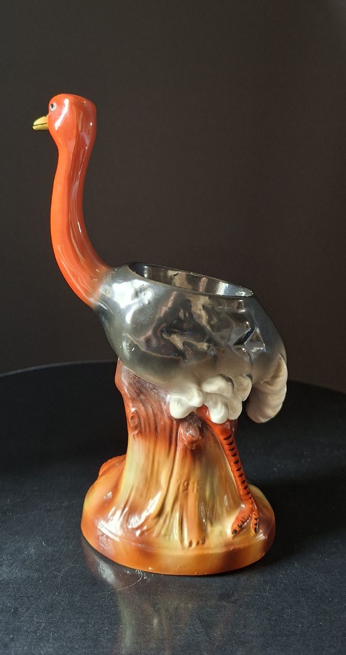 Figuren: Porzellan Strauss, mit Monogramm – Gebraucht aus Liestal von Abimos 2