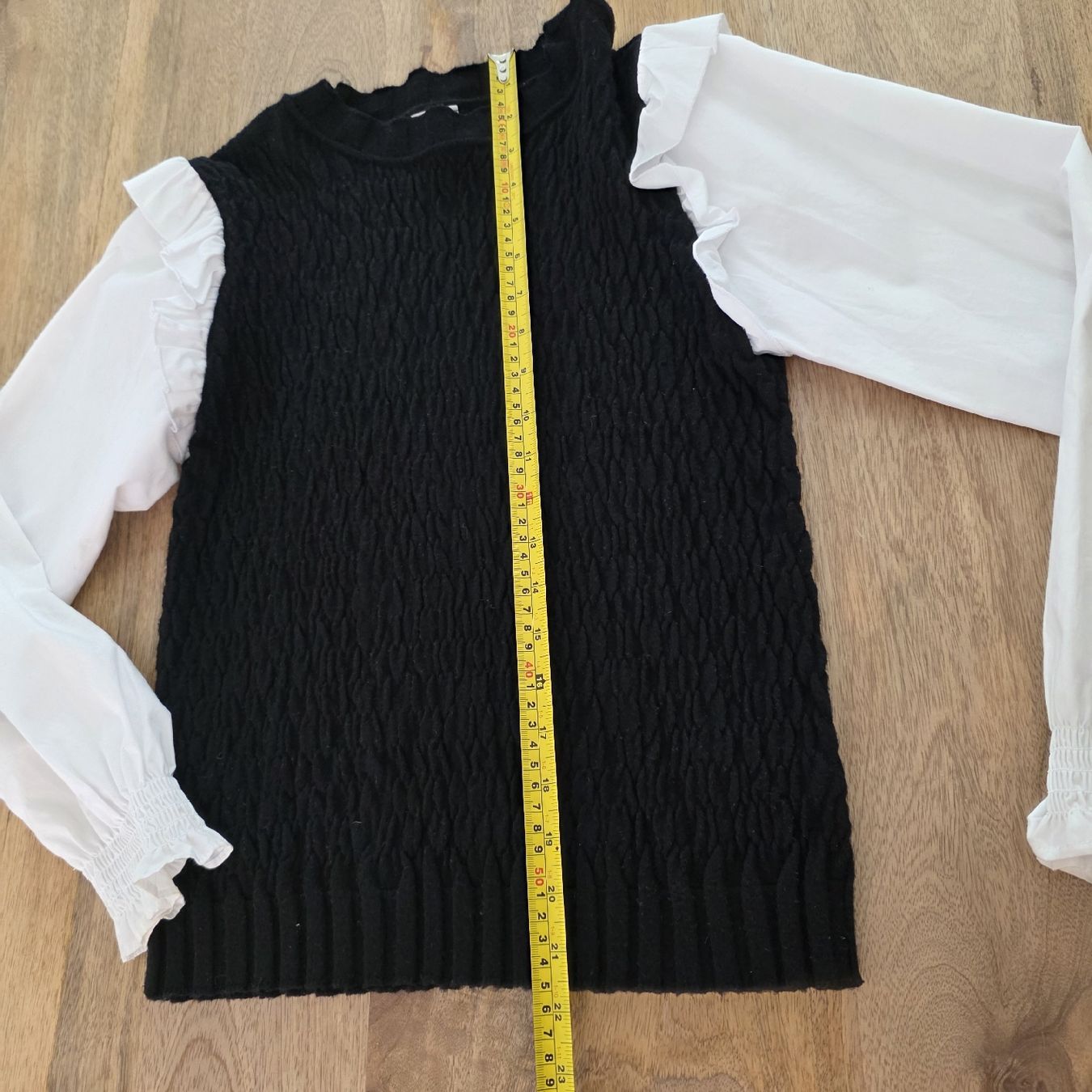 Maglioni & Felpe: Damen Pullover schwarz weiss Grösse 36/ 38 – Usato da Rheinsulz venduto da Gilea 7