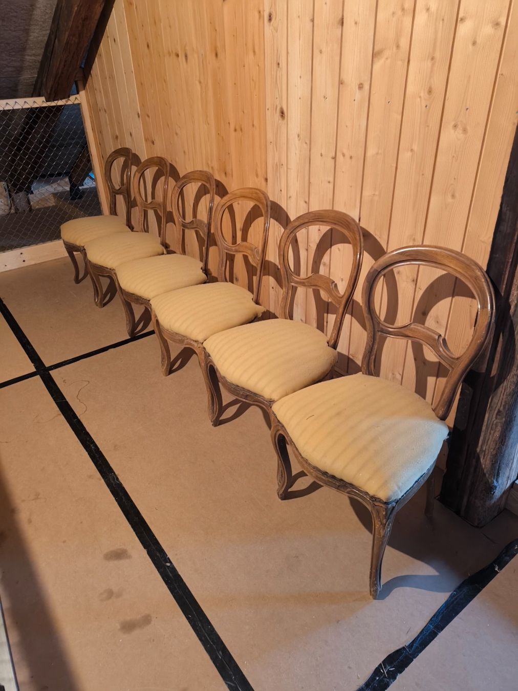 Sedie: 6 Chaises Louis Philippe – Usato da Bulle venduto da Colo