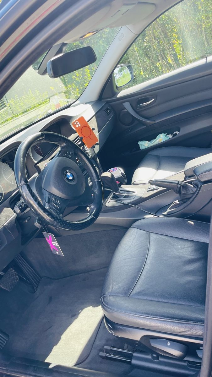 BMW Autos: Bmw 320d – Défectueux à Frauenfeld par Probieren22 6