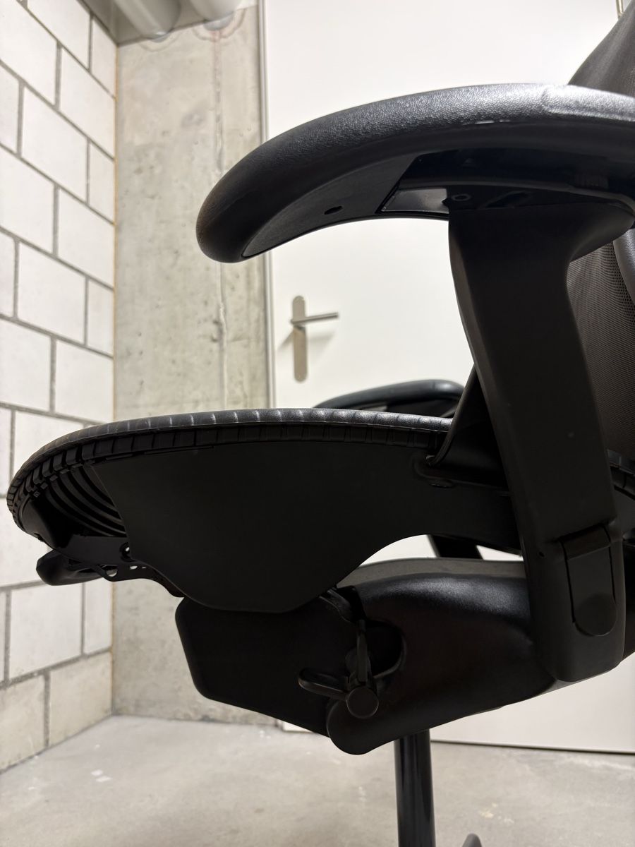 Chaises: Bürostuhl – D'occasion à Ostermundigen par qui_7dct 5