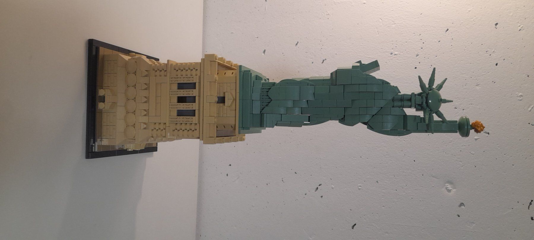 Lego Kit di costruzioni: Lego Architecture 21042 - Statue de la Liberté – Usato da Tatroz venduto da lgc01 3