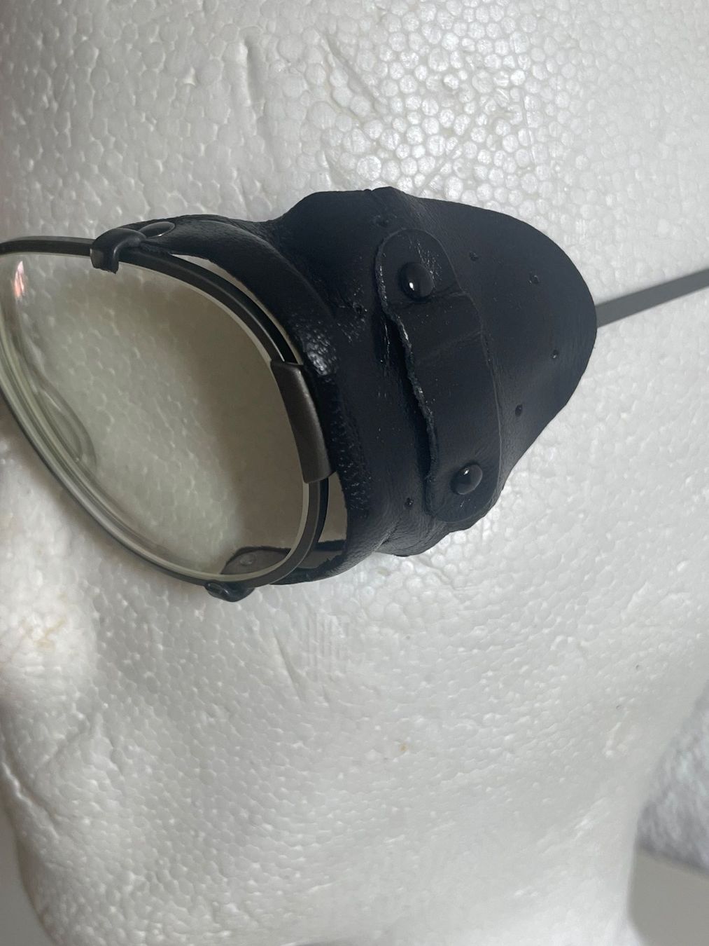 Occhiali & Lenti: Original Schweizer Armee Brille / Kampfbrille Mod.7900-210 – Usato da Winkel venduto da Kade50 5