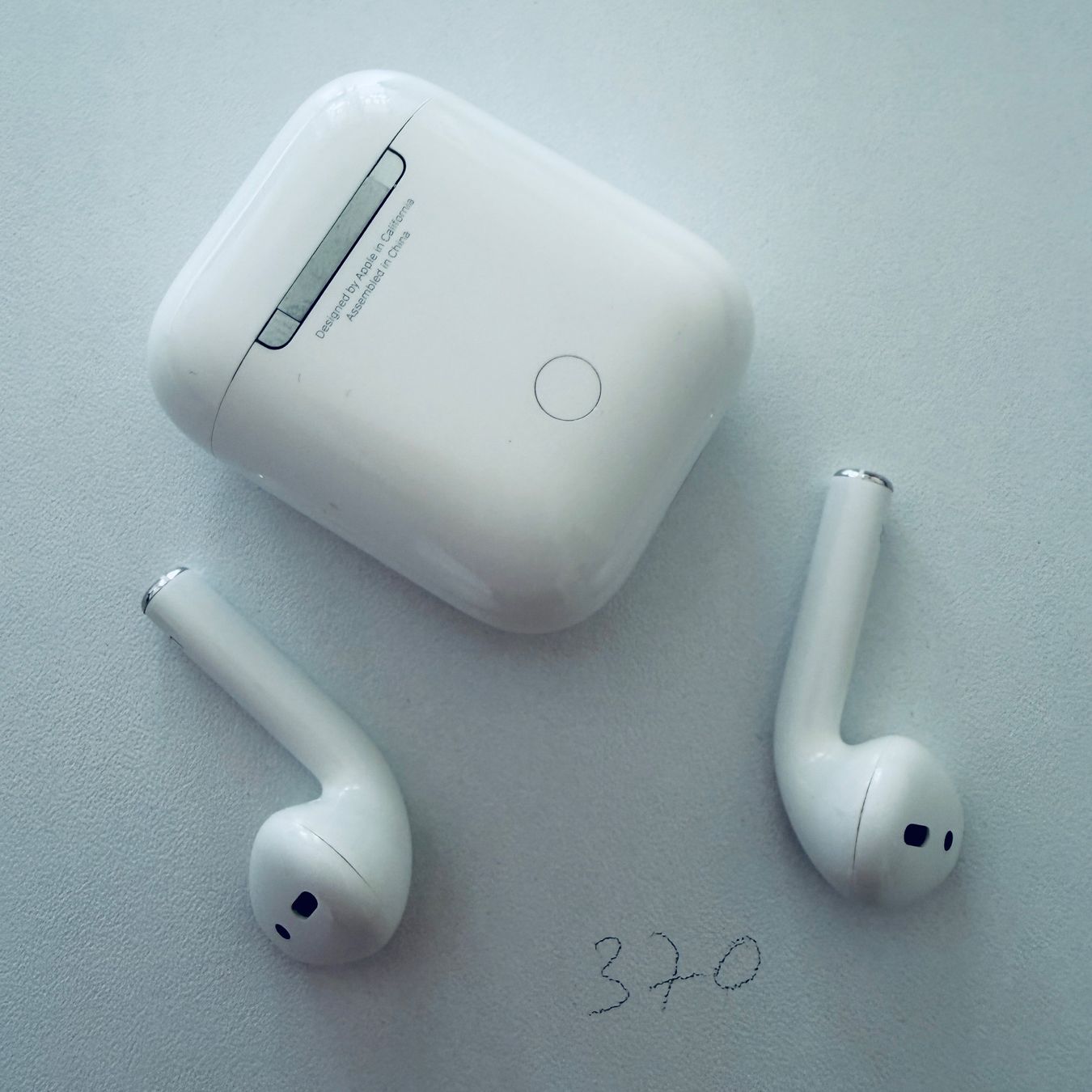 Apple Cuffie: Original Apple AirPods 2 Gen. Wireless Kopfhörer & Case – Usato da Basel venduto da MY.AIRPODS.SHOP 5