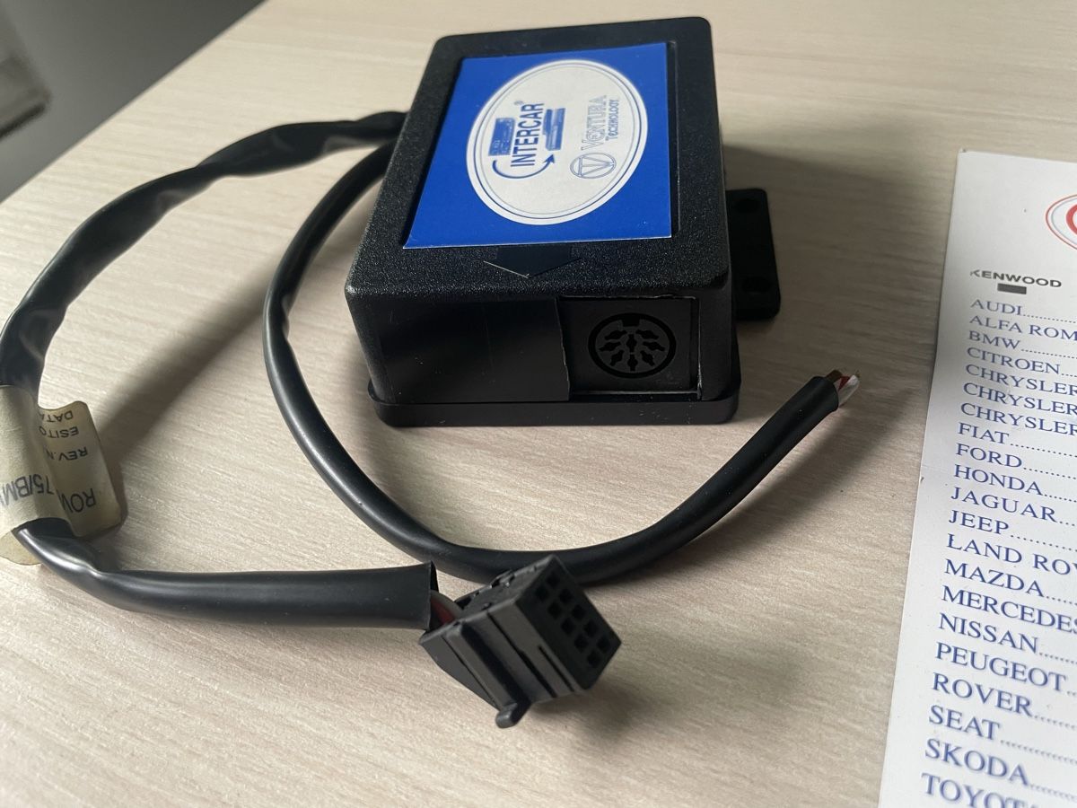 Land Rover Tutti pezzi di ricambio auto: Interface Land Rover 25, 45, 75 vers chargeur CD Alpine – Nuovo e nell'imballaggio originale da Denges venduto da Ricautomotive 1
