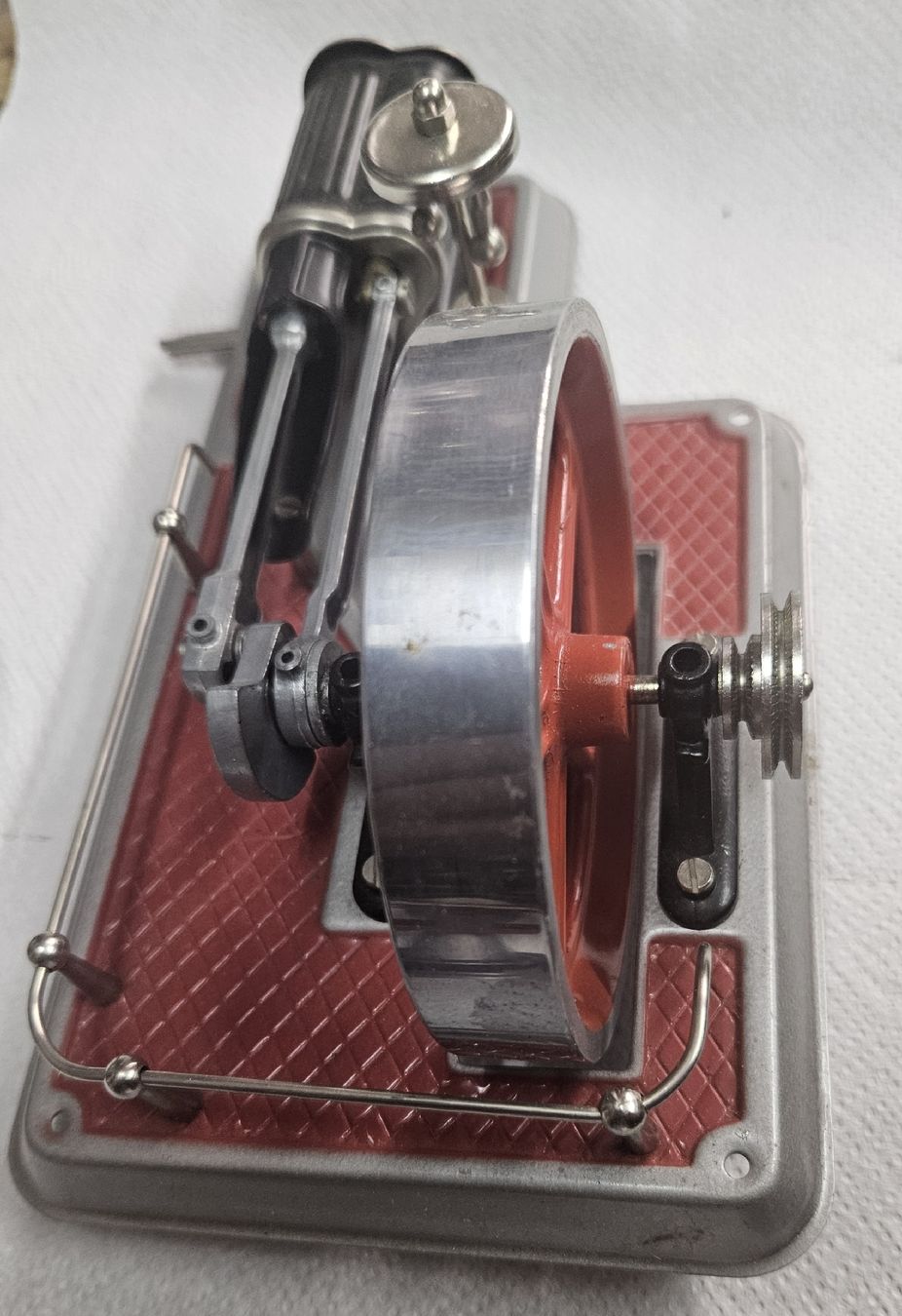 Wilesco Kit di modellismo & Modellini statici: Wilesco Antriebsaggregat – Difettoso da Frauenfeld venduto da Elvis93 3