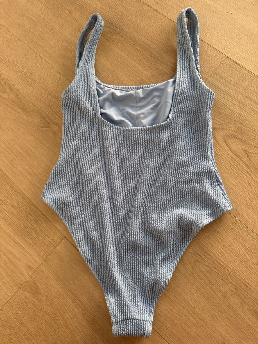 H&M Maillots de bain & Bikinis: Badekleid stretch S  – D'occasion à Däniken SO par NBdesign 1