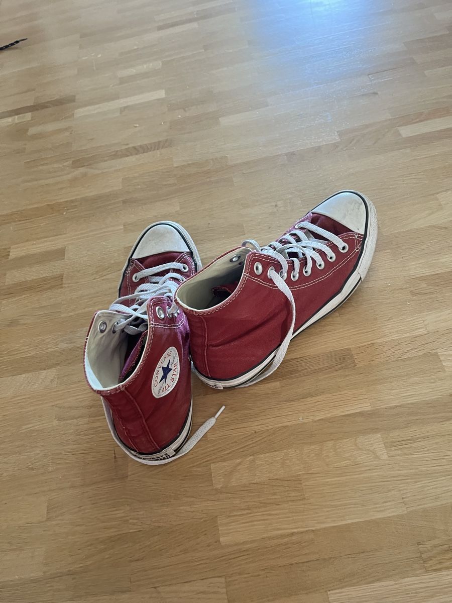 Converse Scarpe da uomo: Sneaker Converse Chuck rot hoch gebraucht – Usato da Winterthur venduto da Vibus15 1