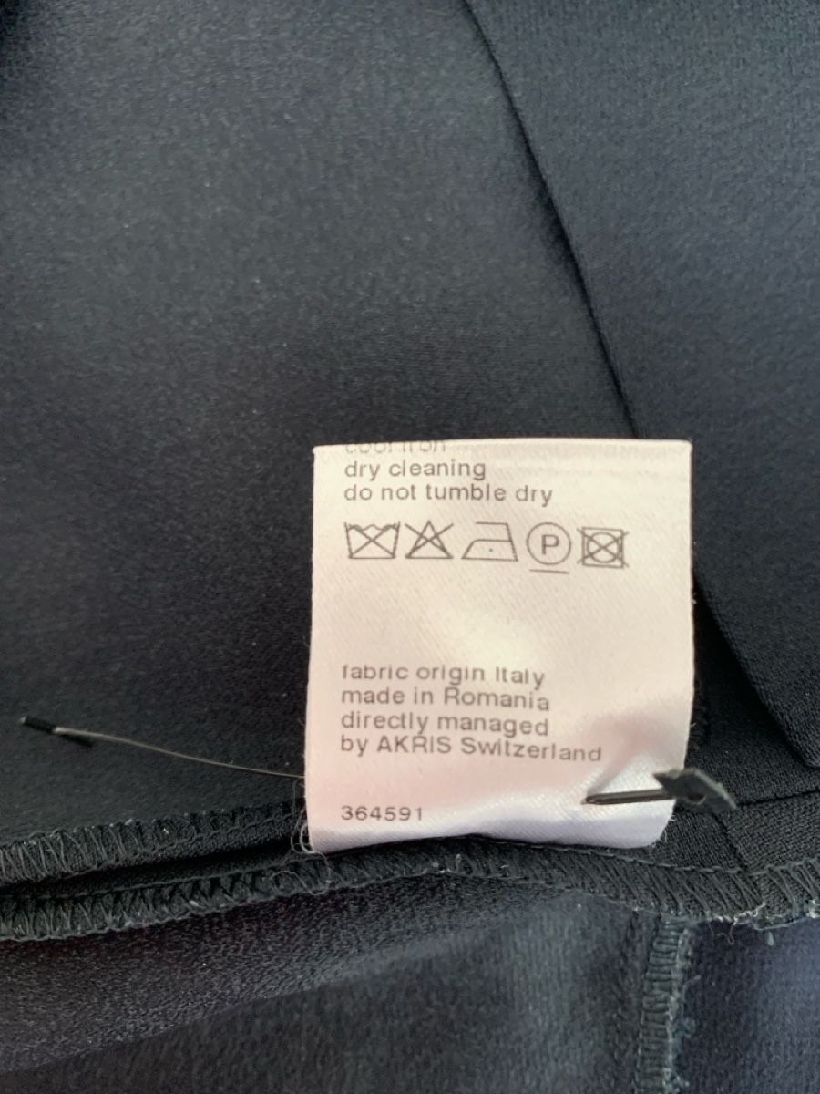 Akris Camicette: AKRIS: Elegante dunkelblaue Kurzarm-Bluse, 36 – Usato da Luzern venduto da paulablue 6