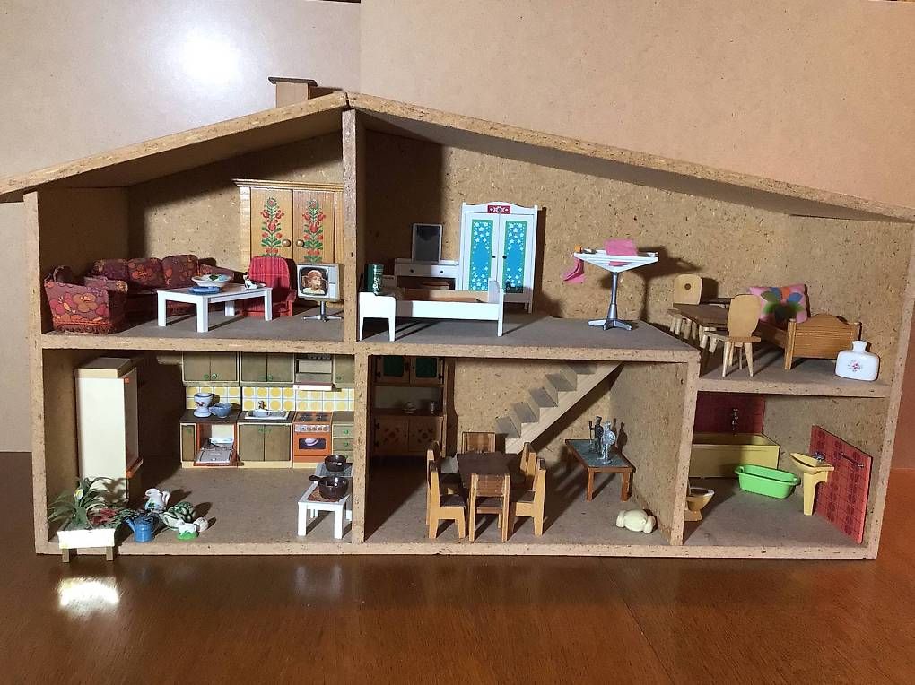 Case e mobili per bambole: Maison de poupée vintage – Usato da Morrens VD venduto da pmj_y8xz
