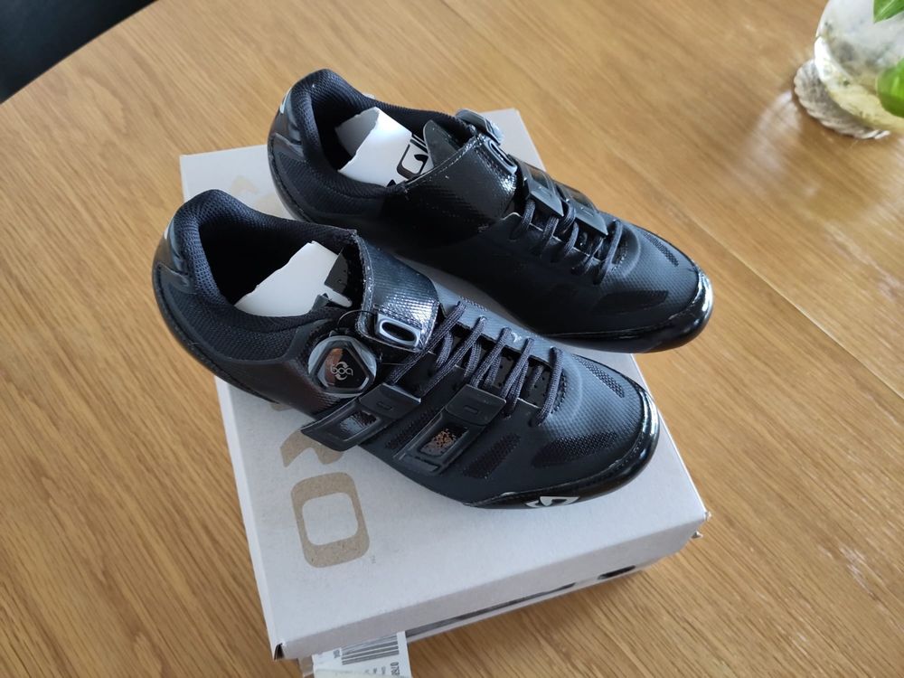 giro sentrie techlace road cycling shoes