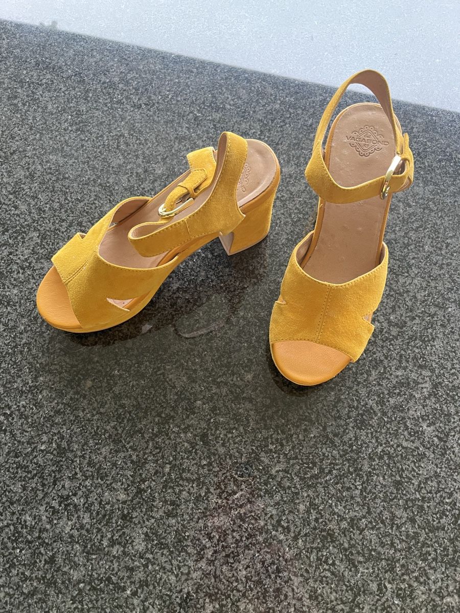 Vagabond Scarpe da donna: Sandale Vagabond sonnengelb – Usato da Uster venduto da Tansanit
