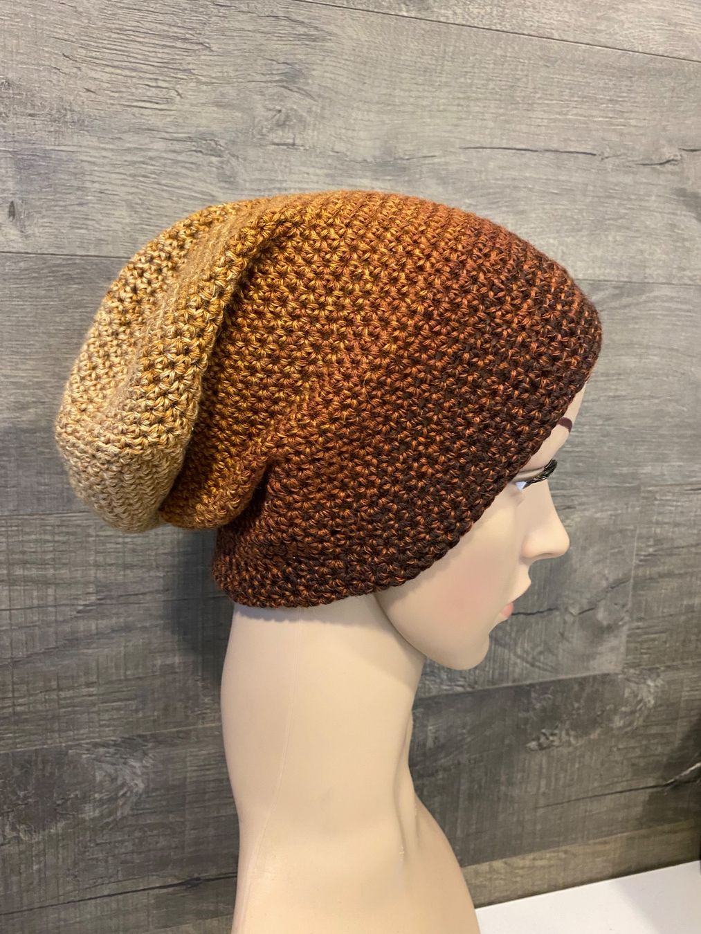 Copricapi, berretti & cappellini: Beanie Merino Mütze Handmade – Nuovo (secondo la descrizione) da St. Niklaus VS venduto da loumonrohandmade