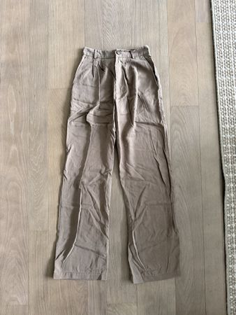 Reformation Tencel Trousers Beige Size 2 Used