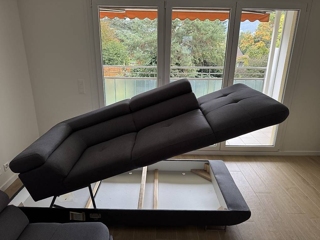 Sofas: Canapé lit d'angle 5 places – D'occasion à Vandoeuvres par mai_g6lj 3
