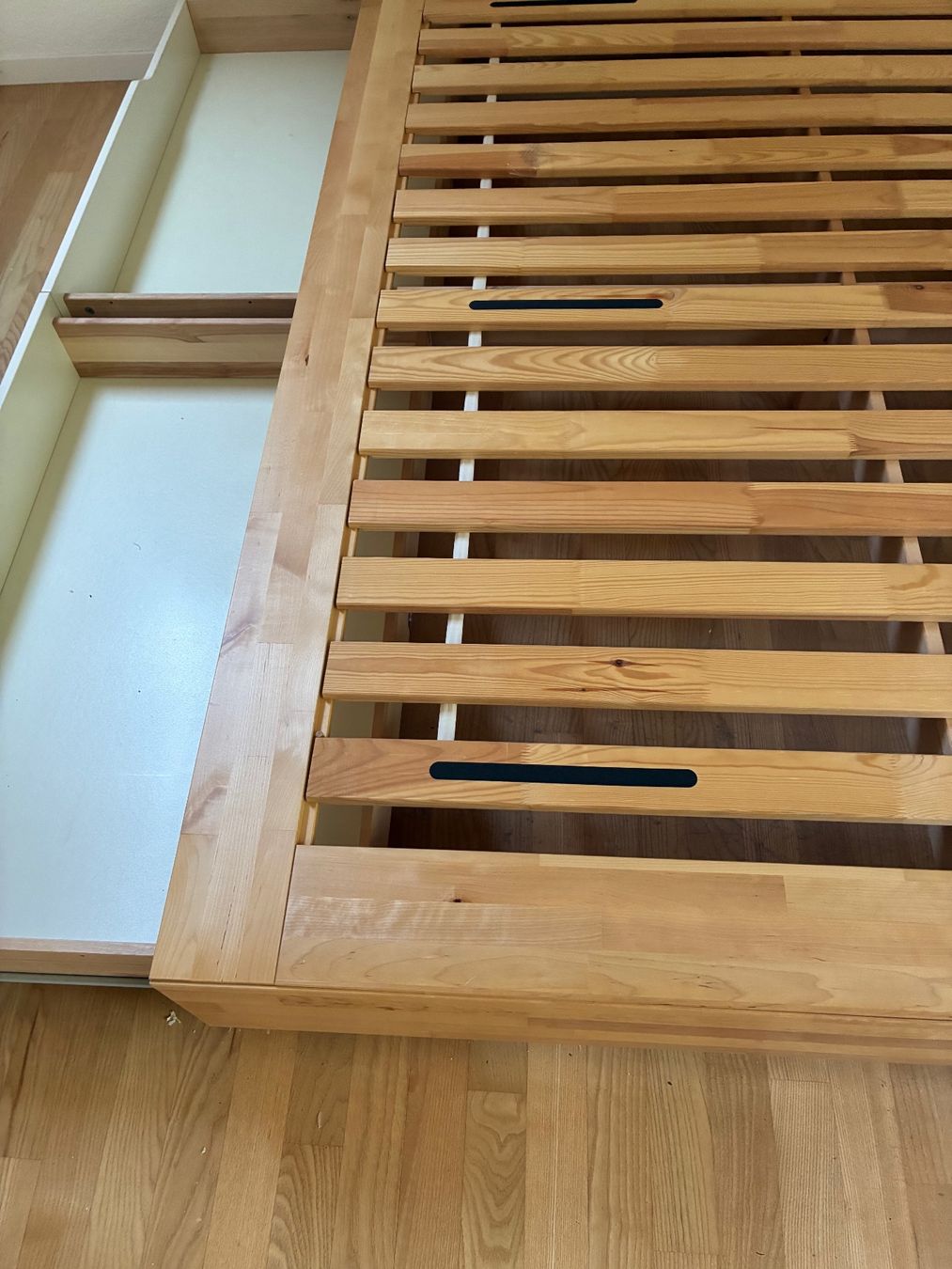 Ikea Betten: Ikea Malm Bettgestell mit Schubladen 160x200cm – Gebraucht aus Oberengstringen von Massimo_Villani 8