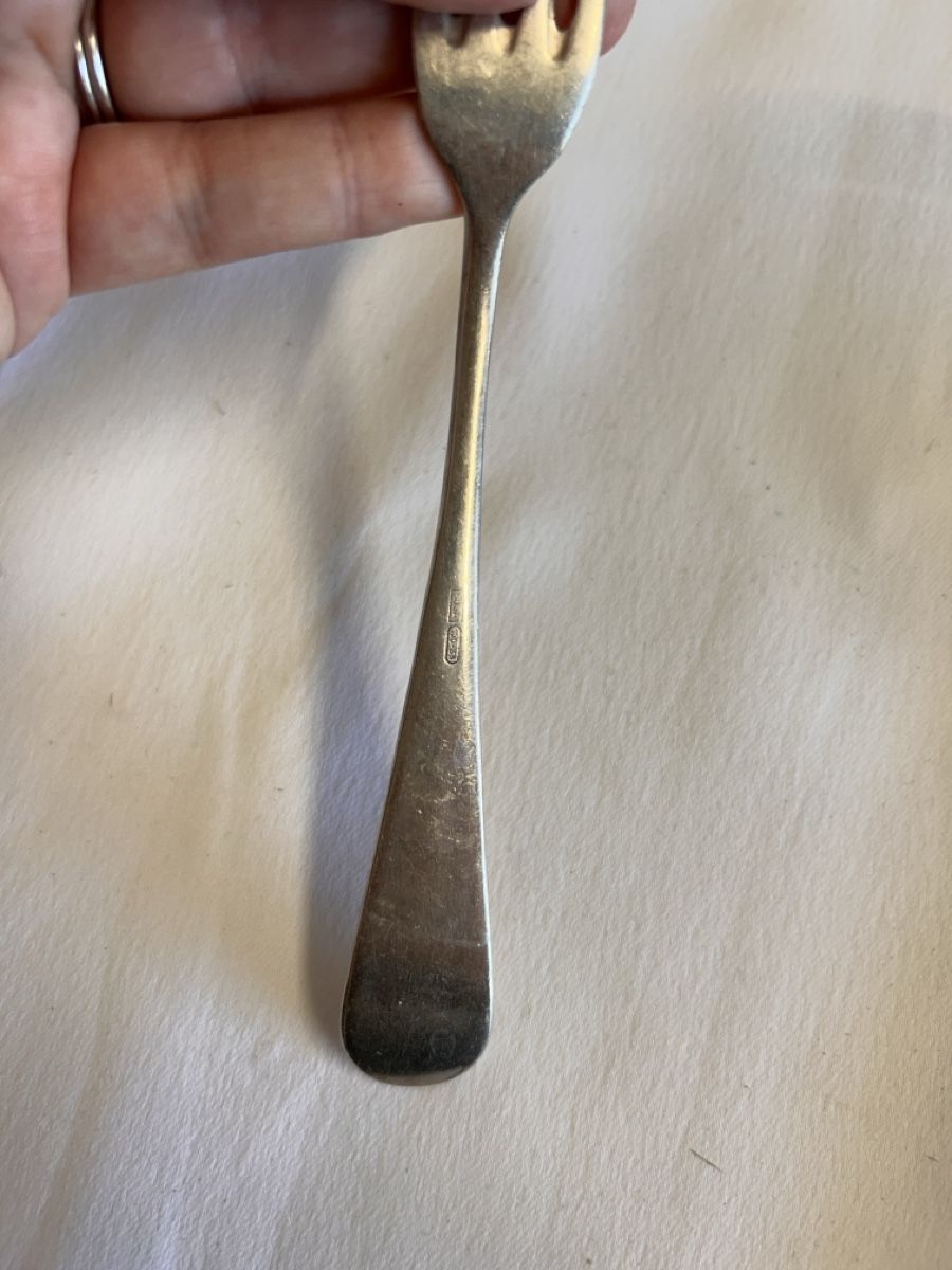 Fourchettes: 26 Gabeln, eine kleinere Gabel, Silber – D'occasion à Kehrsiten par fot_55m5 3