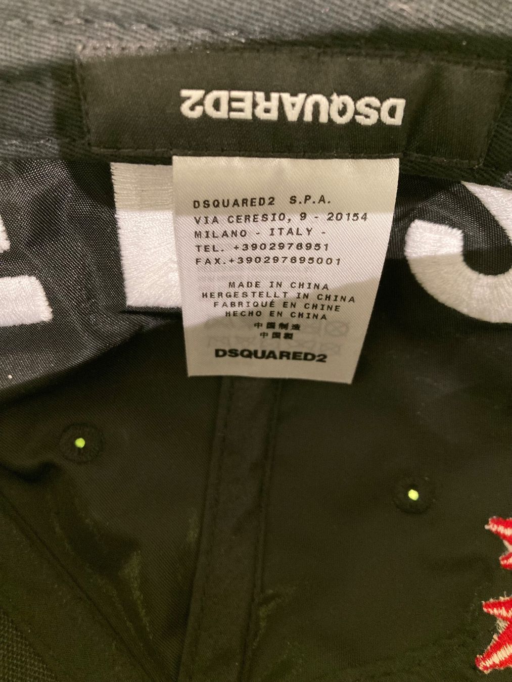Dsquared2 Copricapi, berretti & cappellini: DSQUARED 2 cappello unisex 56,57,58,59 – Usato da Paradiso venduto da Kayakara 6