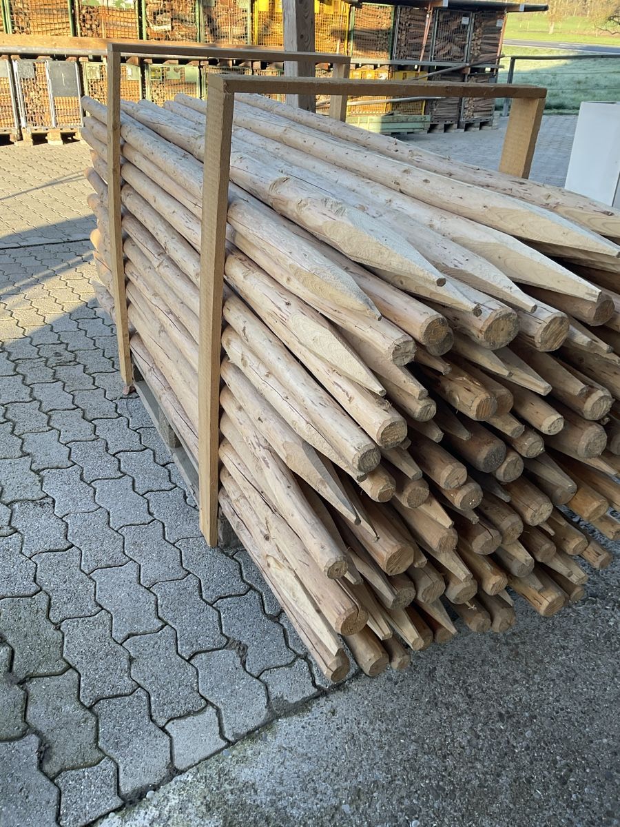Articoli in legno: Baum Pfähle, Baum Schwiren, Holzpfahl – Nuovo (secondo la descrizione) da Eschenbach LU venduto da Resu685
