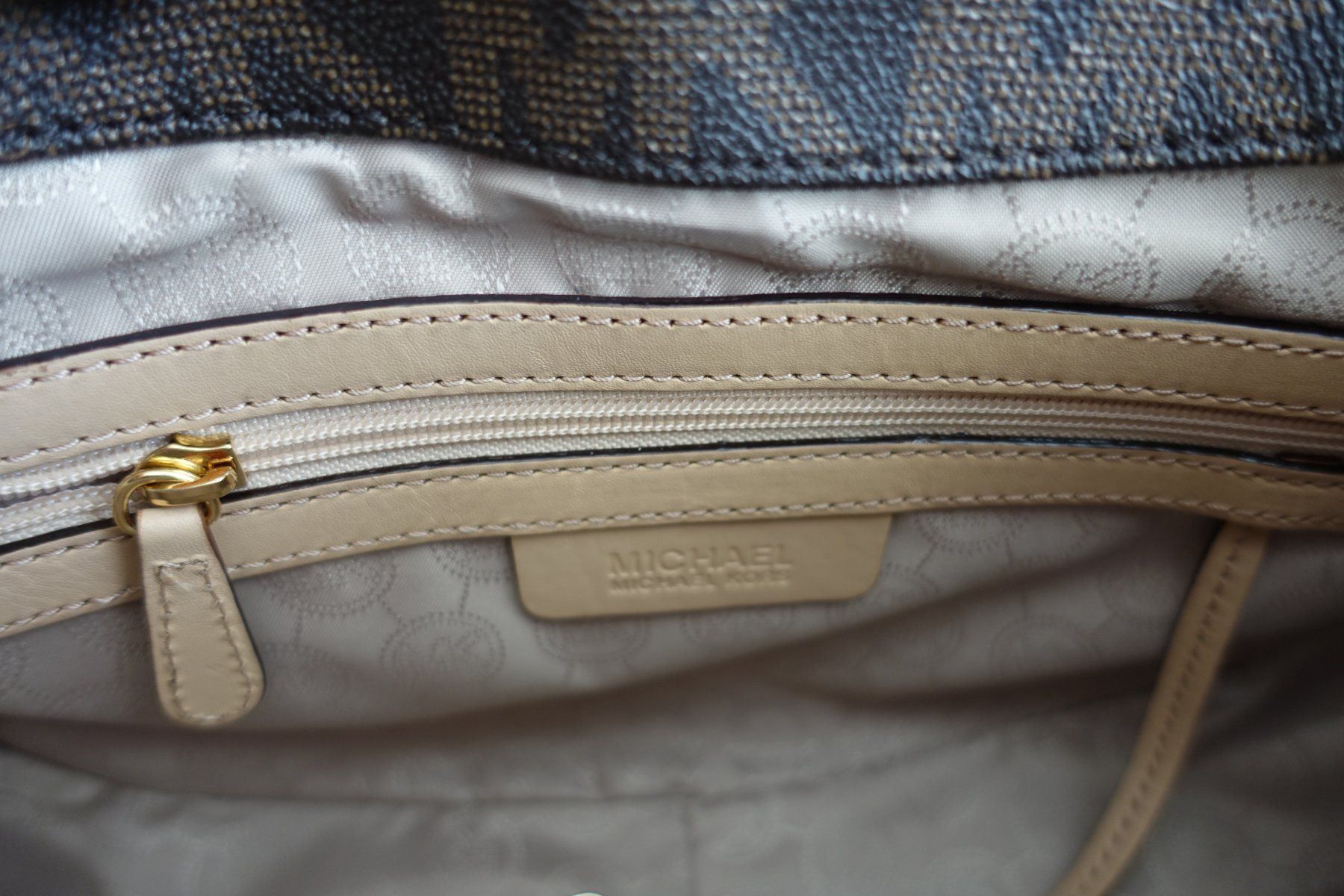 Michael Kors Taschen für Damen: Handtasche / Umhängetasche Michael Kors – Gebraucht aus Volketswil von ronbons 5