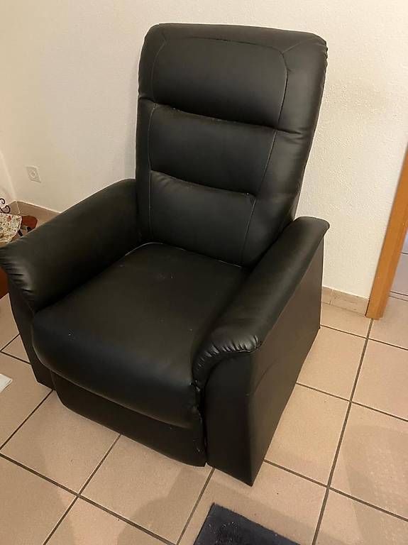 Conforama Sessel: Poltrona relax in pelle nera – Gebraucht aus Rancate von fra_nnx6 1