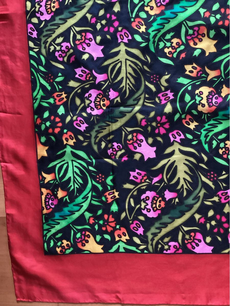 Foulards, Tücher & Schals: Seidenfoulard – Neu und originalverpackt aus Salenstein von Esprit57 1