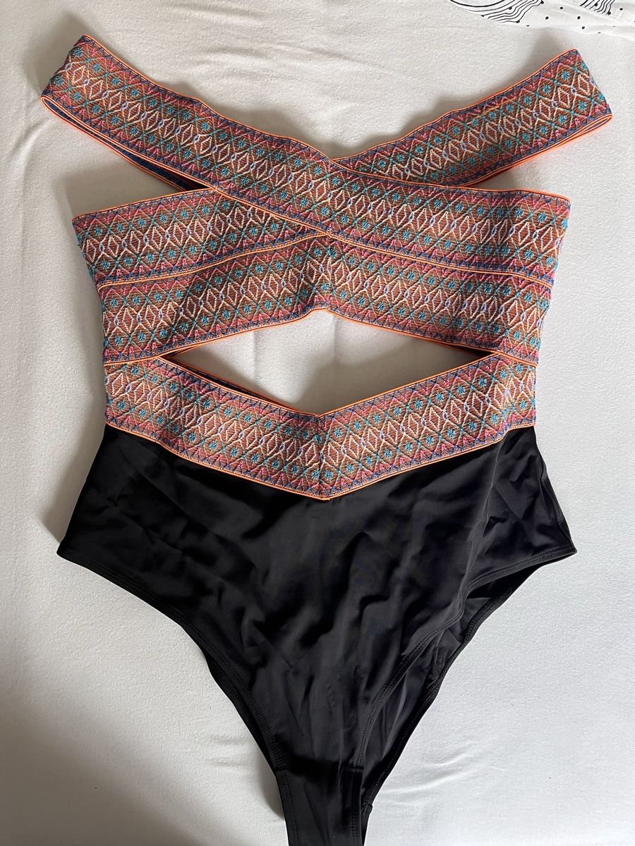 Badekleider & Bikinis: Badekleid – Gebraucht aus Allschwil von MaloseS08
