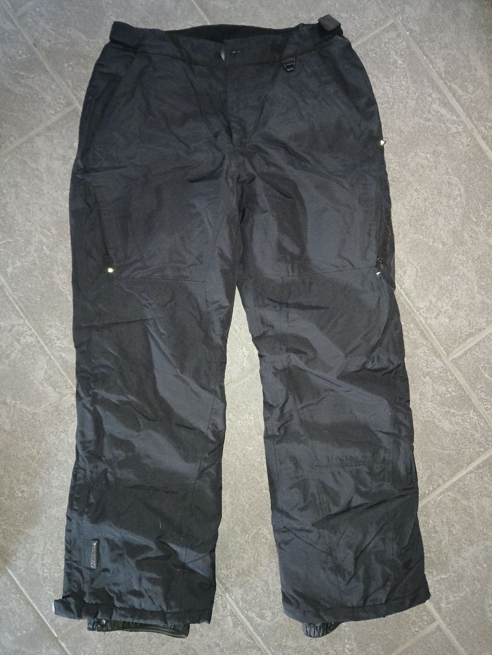 Skis: icepeak Skihose 54 – Gebraucht aus recherswil von papamoll71