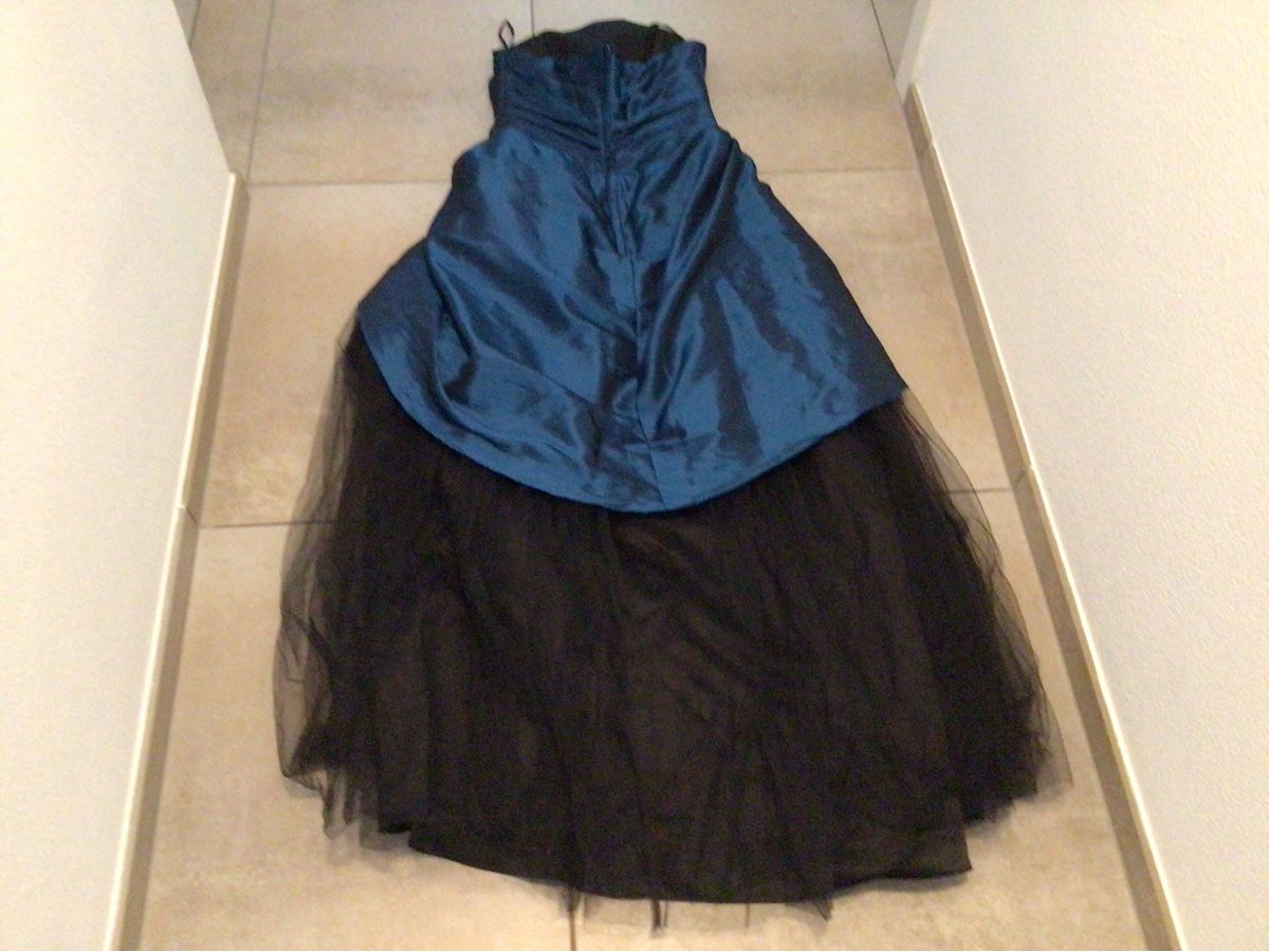 Kleider: Kleid Unvergesslicher Tag 40 – Gebraucht aus Minusio von liam04 3