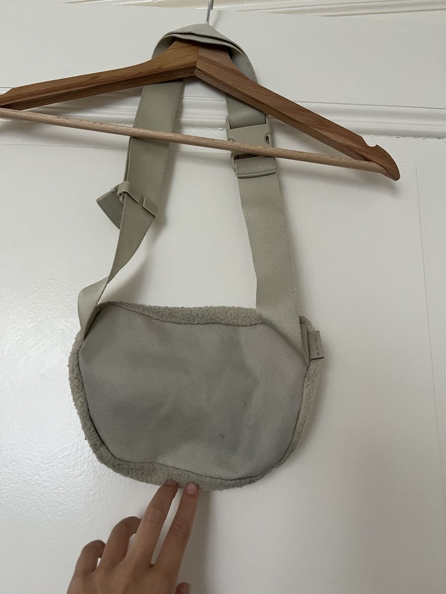 Herschel Borse: Herschel Bauchtasche – Usato da Basel venduto da cat_25m7 1