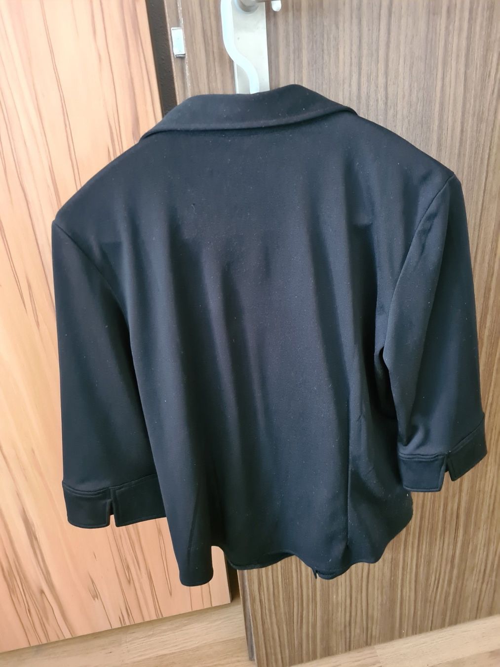 Camicette: Bluse Damen Schwarz Grösse 40 – Usato da Langenthal venduto da Polarisstern 1