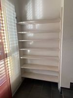 Büchergestell für Wandnische