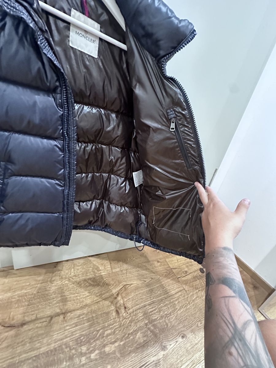 Moncler Jacken: Moncler down jacket 2022 – Gebraucht aus Kirchberg SG von SchweizerStein 3