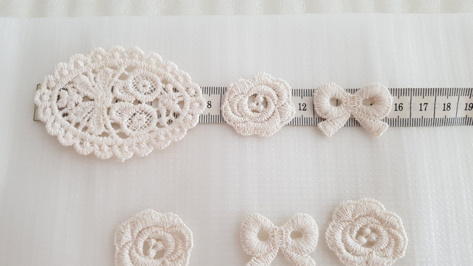 Tessuti: Spitze Applikation Set 6St Off/White. – Nuovo (secondo la descrizione) da Zürich venduto da ata_c8nh 4