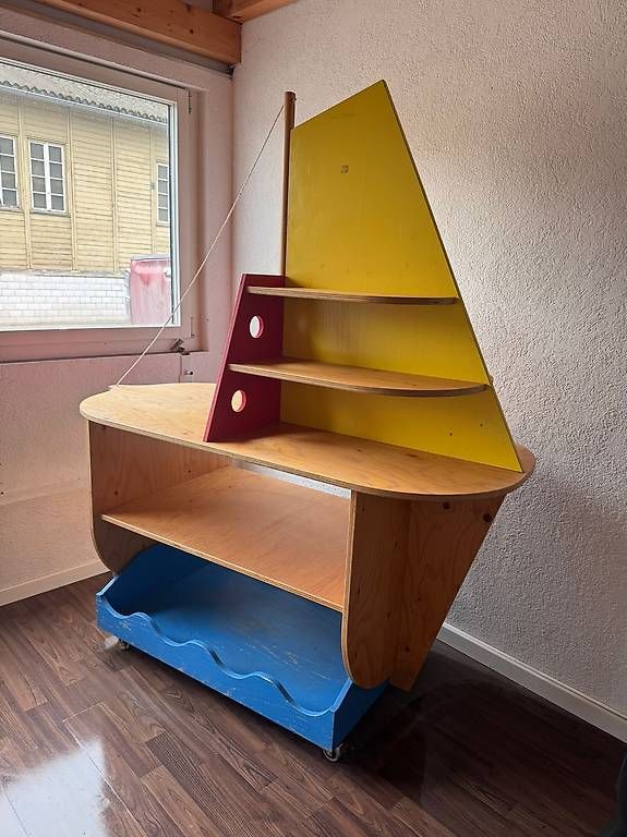 Regale: Schiff als Regal oder Deko – Gebraucht aus Signau von Priscari 1