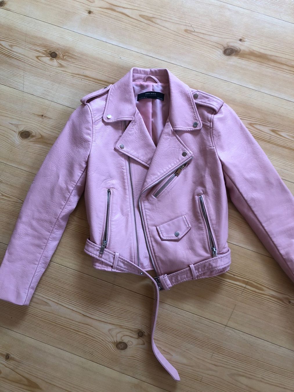 Giacche: Veste en cuir rose – Usato da Bulle venduto da sop_ct6x