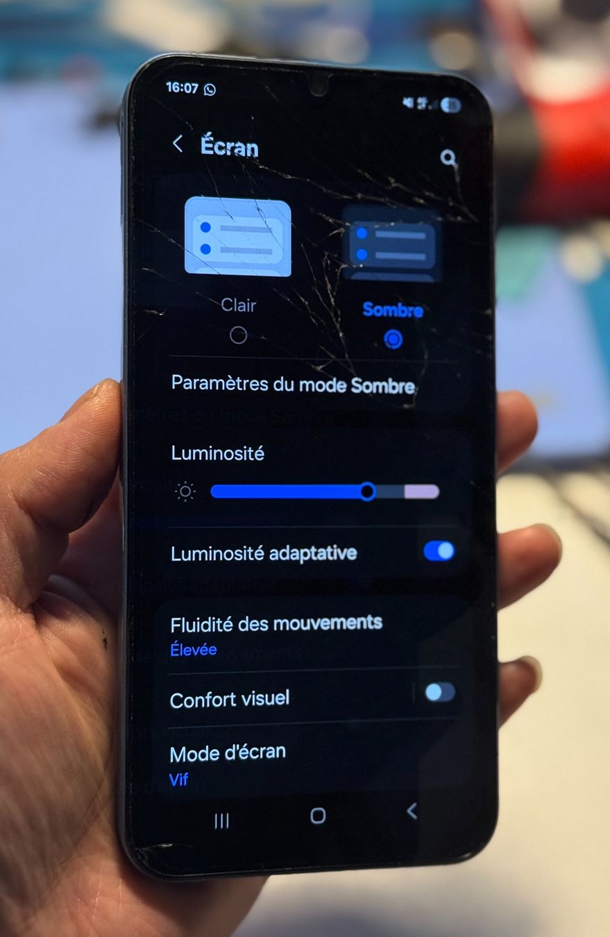 Samsung Telefoni cellulari / Smartphones: Ecran fissuré Samsung Galaxy A15 +Châssis – Nuovo (secondo la descrizione) da Morges venduto da DA-repa 4