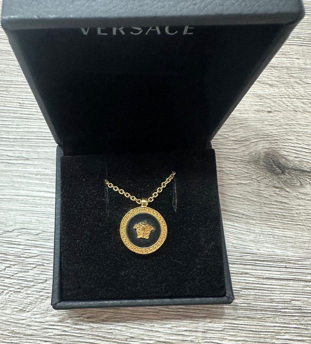 Versace Catenine: Versace-Kette – Nuovo (secondo la descrizione) da Wislikofen venduto da Ana.Gomes 4