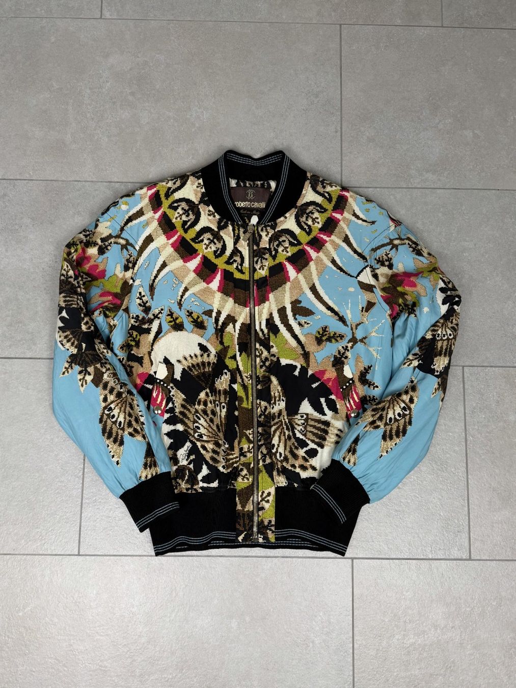 Roberto Cavalli Giacche: Roberto Cavalli Tropical Print Padded Silk Bomber – Usato da Biel/Bienne venduto da sami0788480082