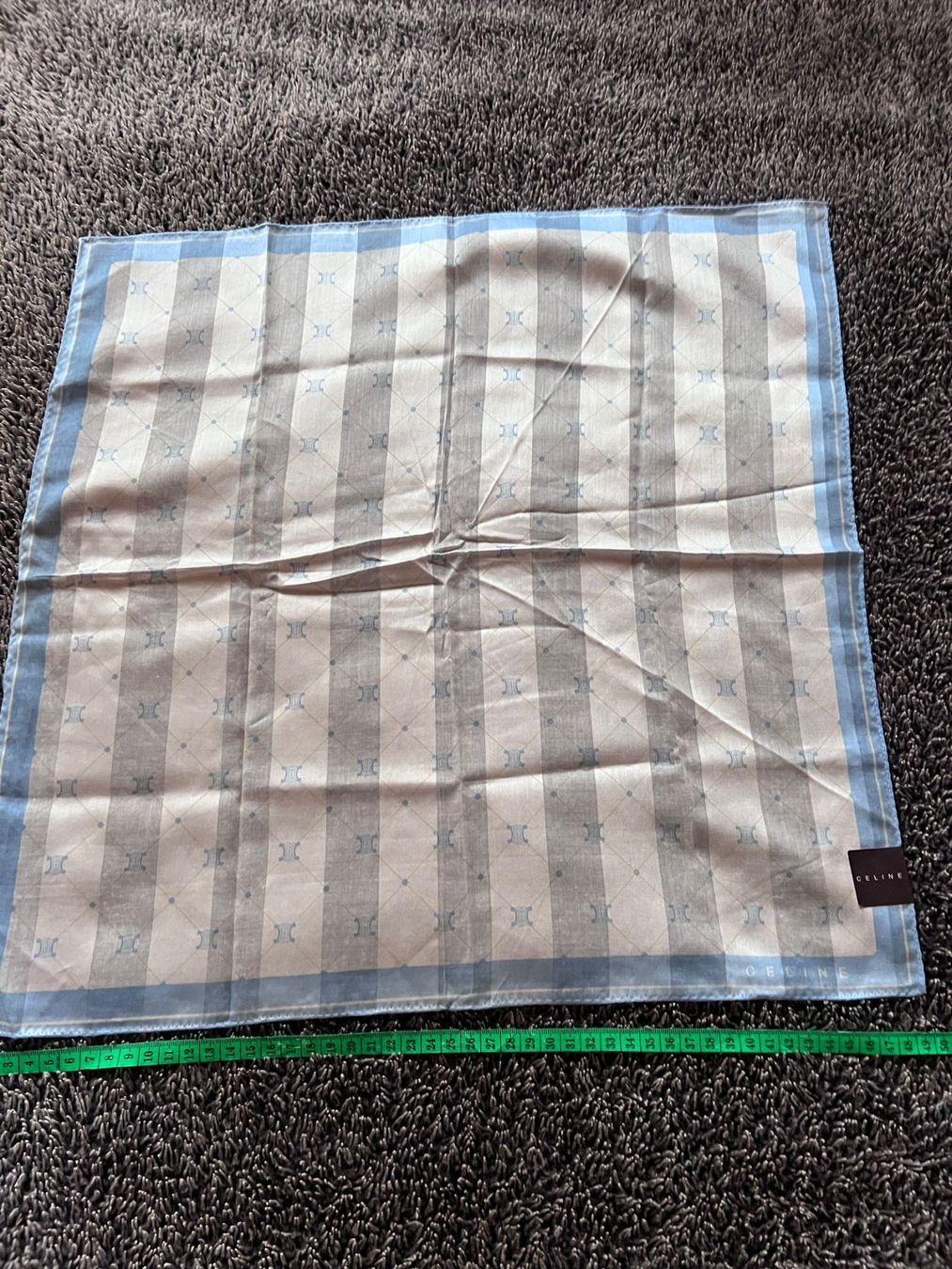 Celine Foulard & Sciarpe: CELINE Tuch Hellblau Creme Baumwolle Neu – Nuovo (secondo la descrizione) da Winterthur venduto da Dejv 2