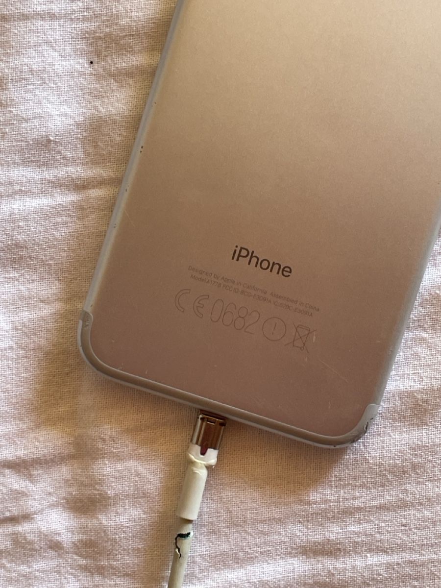 Apple Portables: iPhone 7 defekt Displayschaden Silber – Défectueux à Worb par sonnenblumen_lisa 1