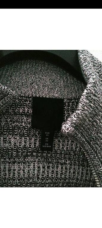 Giacche: Strickjacke grau/schwarz – Usato da Bern venduto da Smash428 2