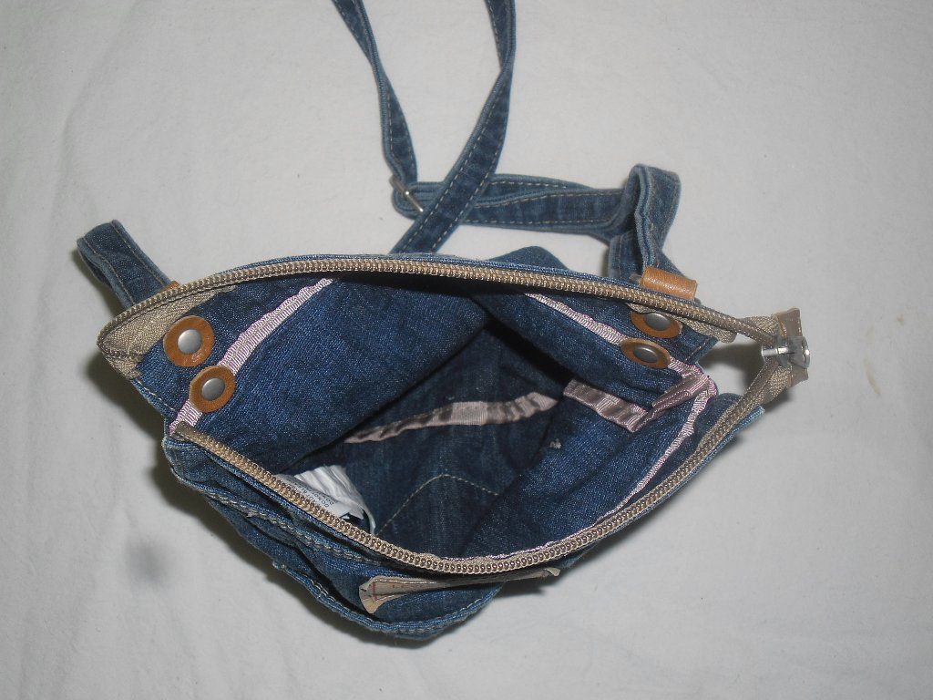 Borse da donna: Tasche - Jeans Umhängetasche - Levis – Usato da Büren SO venduto da omsa 2