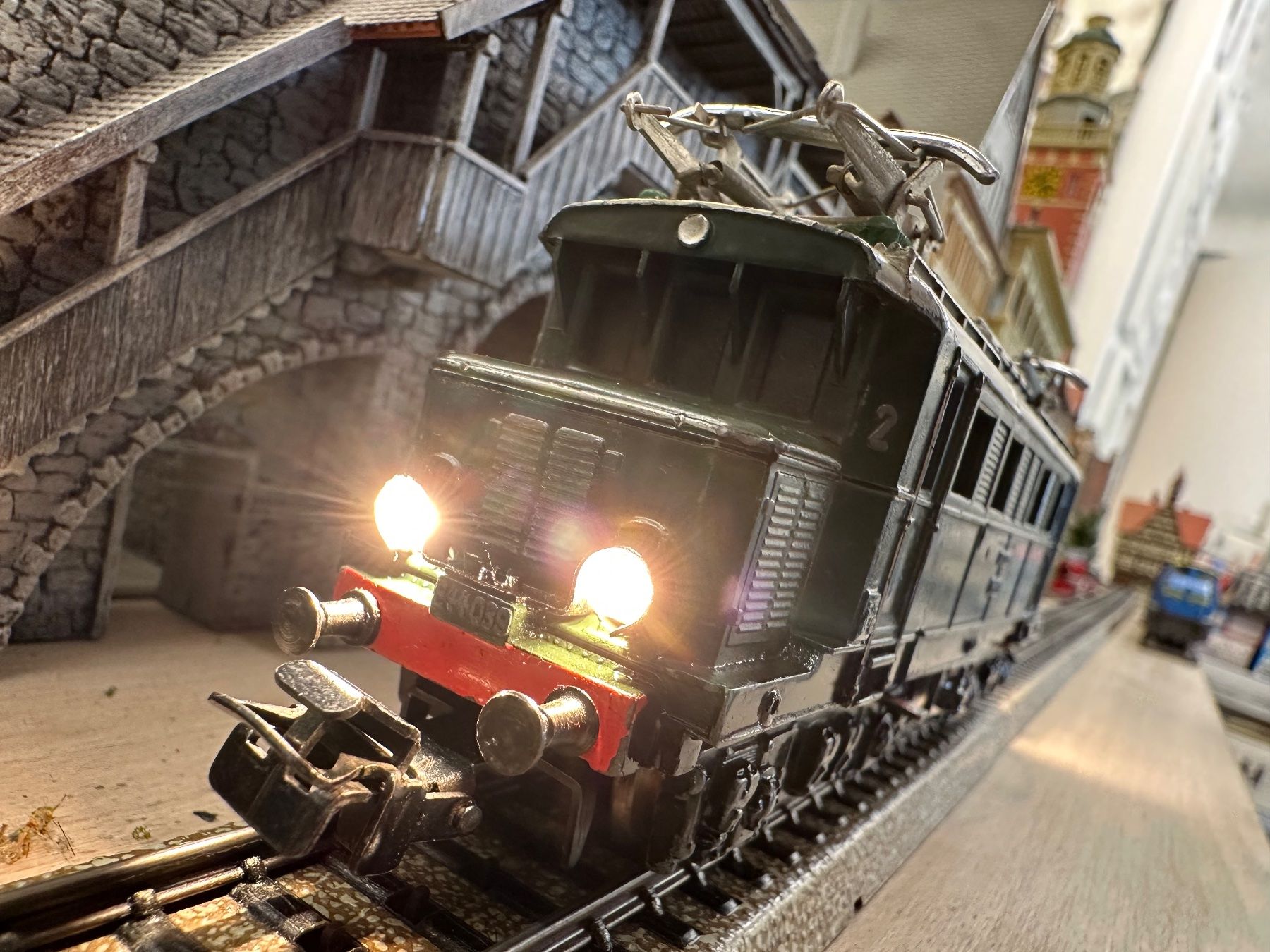 Märklin Modellini di ferrovie: Märklin SET 800 DB BR E44 – Usato da Lupsingen venduto da New-Haven