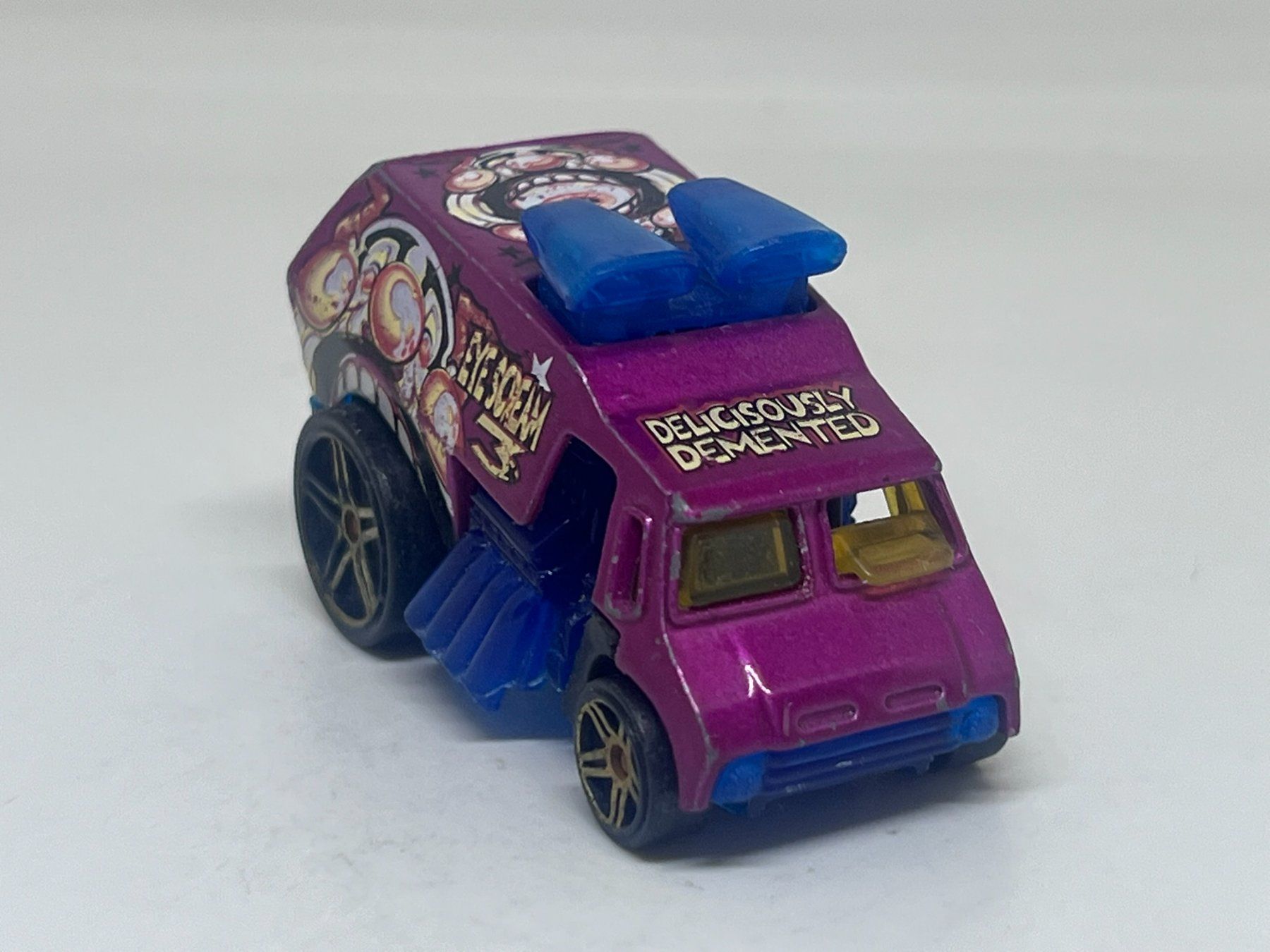 Hot Wheels Modellautos: Hot Wheels Cool - One #354 – Gebraucht aus Wildegg von LaaBoutique